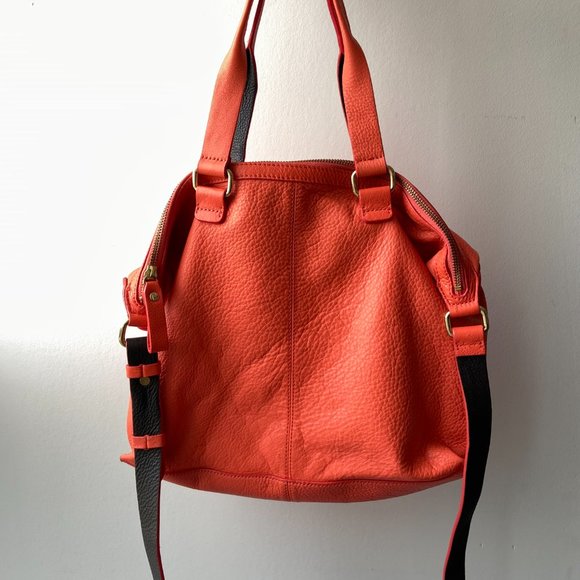 SOLD! GAP Leather Crossbody Purse - Picture 1 of 9